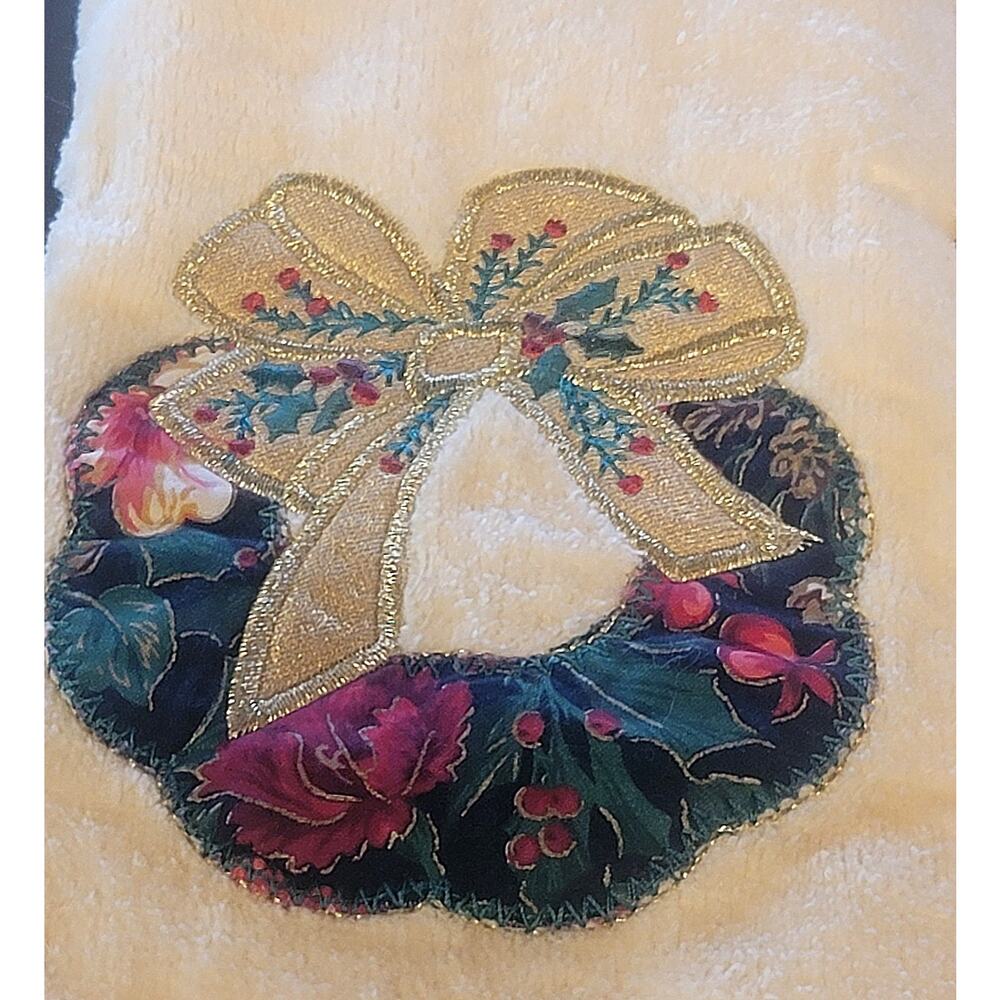 3 Vtg Christmas Wreath Hand Towels Applique Embroidered Holiday Guest Towels M4 - Picture 3 of 5